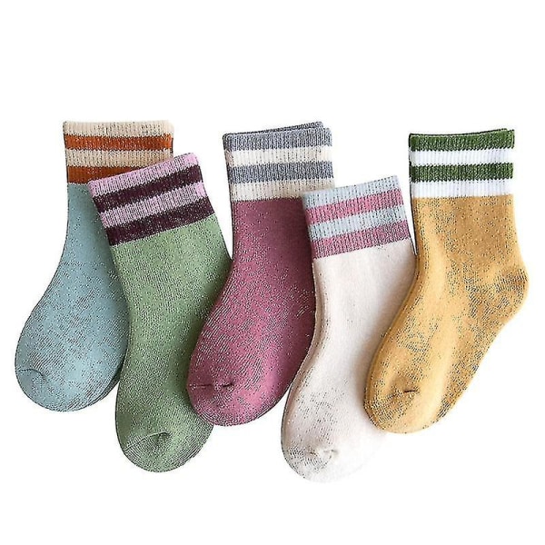 Vinterkorta yllesockar i ull