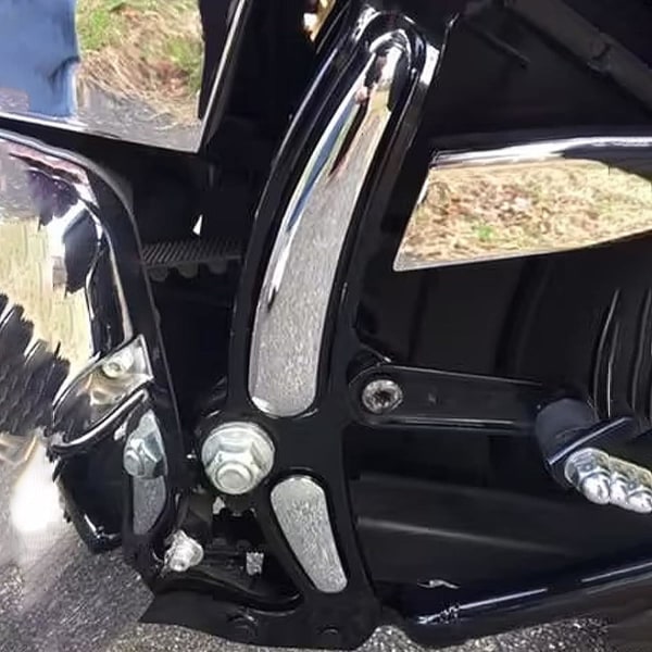 Chrome 4x Böjda Svingarmsram Insatser En Set Passar För Harley Softail Fls Flstn Fxstc 08-16 09-12