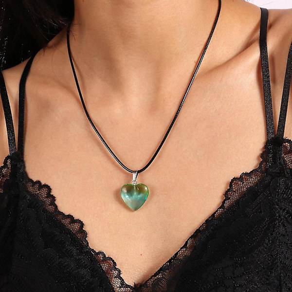 Gradient Hjärtformad Hänge Halsband Estetisk Y2k Kärlek Hjärta Halsband Hartsmaterial