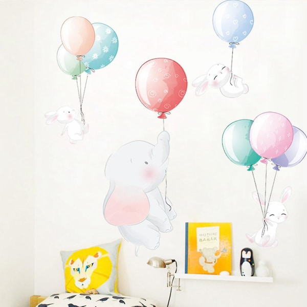 Sarjakuva, monivärinen ilmapalloelefantti-seinätarrat, jotka ovat yhteensopivat lastenhuoneen kanssa