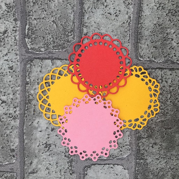 4 st/set Runda spetsstansar Doily Cirkel Prägling Skript Stansar Schabloner