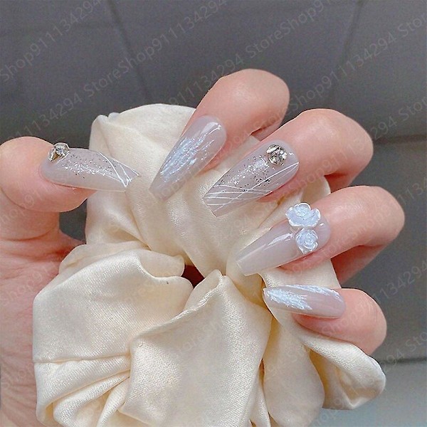 Diy Fashion All-match Hjerte Kæde Krystal Sløjfe 3d Aftagelig Bærbar Falsk Manicure Håndlavet Brud Negle Patch Smykker Gave Legetøj J S