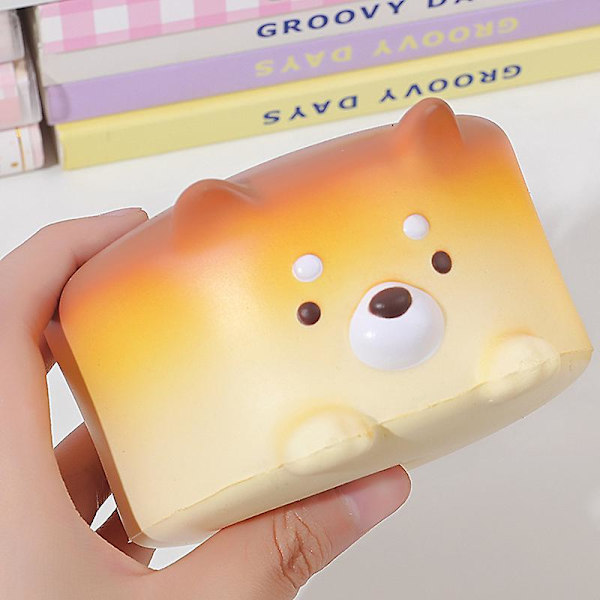 1 Förpackning Cheesecake Puppy Mjuka Leksaker 3D Squishy Leksaker Stressavlastande Klämleksaker Fidget Leksaker för Barn