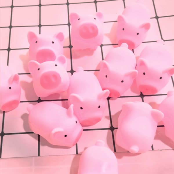 10 stk/sæt Squeeze Mini Lyserøde Grise Legetøj Søde Plastik Squeeze Lyd Grise Legetøj Pink