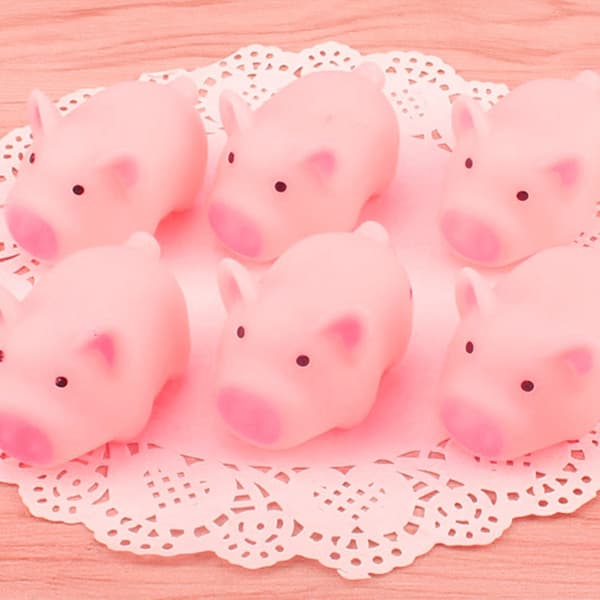 10 stk/sæt Squeeze Mini Lyserøde Grise Legetøj Søde Plastik Squeeze Lyd Grise Legetøj Pink