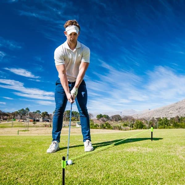 Golfputterin kohdistusopas (neuloilla) - Musta