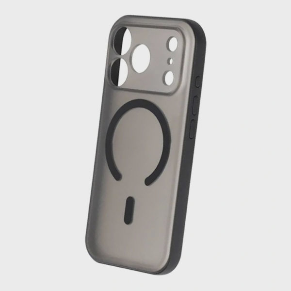 Precise Hole Shield MagSafe-skal för iPhone 17 Pro Max - Svart