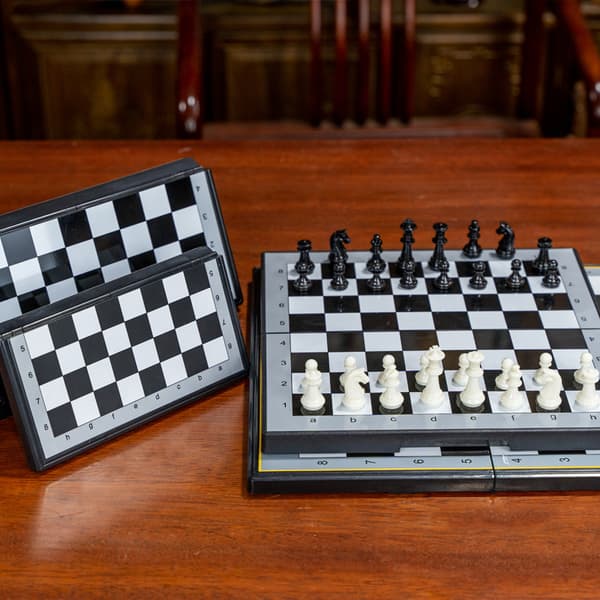 Sjakksett, Western Chess, Magnetisk Sammenleggbart Brett, Pedagogisk Gave