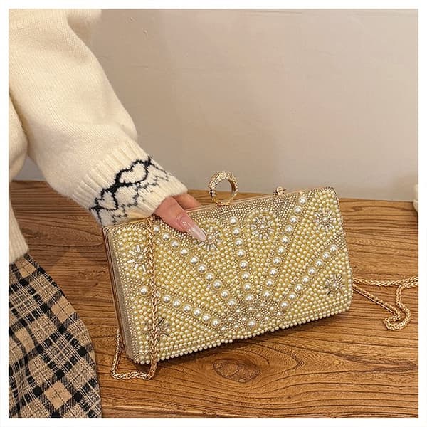 Dam Axelväska med Pärl Clutch