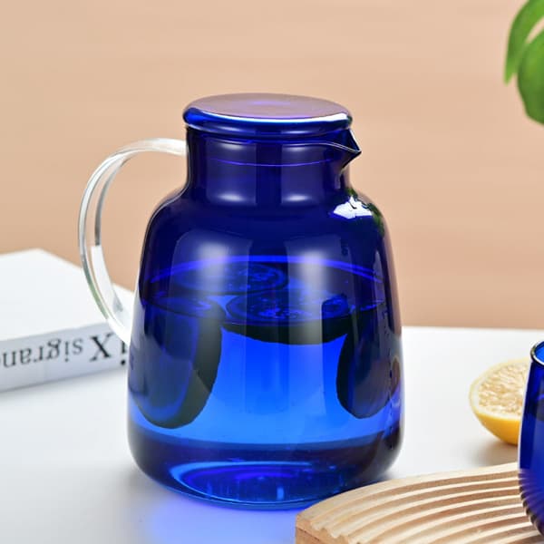 Karaff, glaskaraff, glaskanna med lock, transparent glas