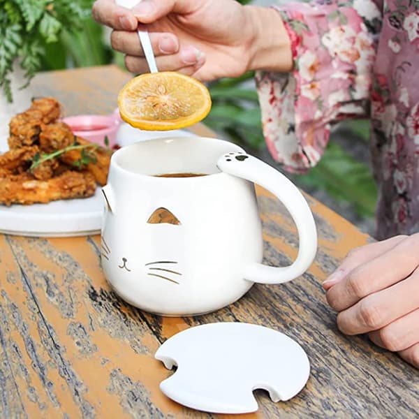 Ceramic Cat Mugs, Cat Mug, Cat Pattern, Cute Ceramic Coffee Mug with Cute Kitten Lid, Stainless Steel Spoon (White)