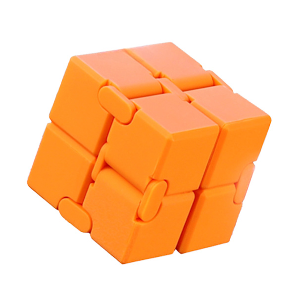 Stressiä lievittävät ja ahdistusta estävät sormenkäännösten Infinity Cube Fidget -lelut lapsille ja aikuisille Orange