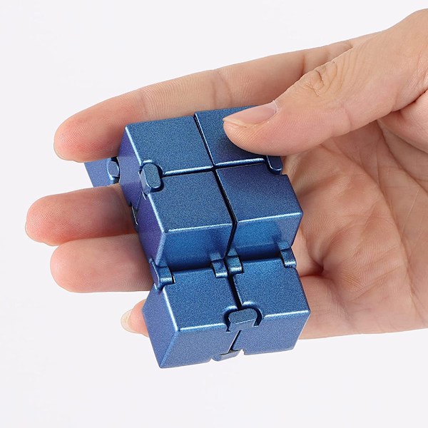 Stressavlastning og angstdempende Finger Flip Infinity Cube Fidget Leker for barn og voksne Silver