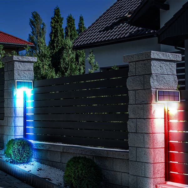 RGB-stegljus för utomhusdäck och trappor med solenergi - 4Pcs 4pcs