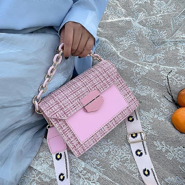 Axelväskor med bred rem för kvinnor 2023 Designer Damhandväskor och plånböcker Mode Kedja Messenger Crossbody Väskor