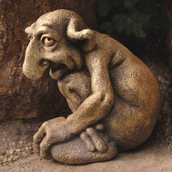 Gargoyle-statyett i harts, gotisk gargoyle-trädgårdsfigur