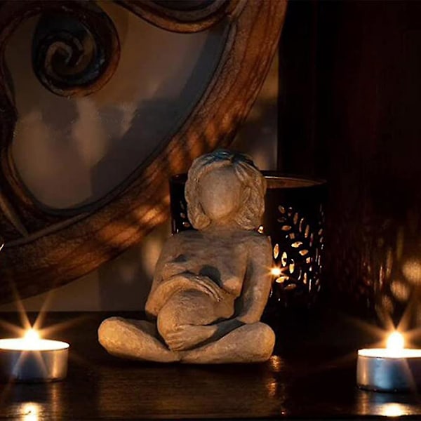 Födande Kvinna Skulptur Moder Föder en Kvinna Staty