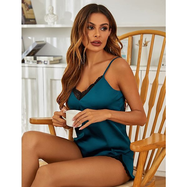 2025 Senaste Modell Dam Pyjamas Set Sexiga Underkläder Satin Sovkläder Cami Shorts Set V Ringad Pyjamas Spets Nattlinne