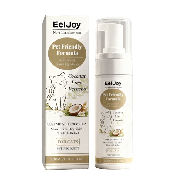 No-rinse shampoo til katte: Renser lugte, efterlader pelsen glat og frisk.