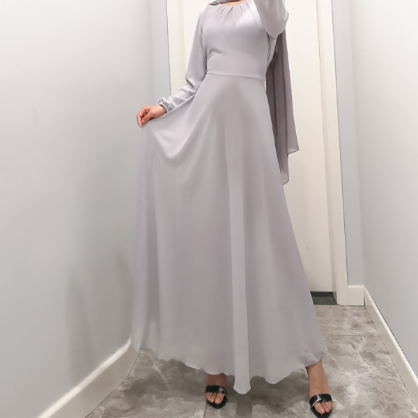 Muslimska kvinnors sommar chiffong långärmad klänning i ren färg light gray 2XL