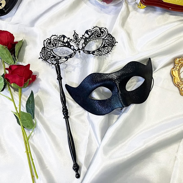 2025 Senaste Modell  Maskeradmask för Par med Pinne Metallmasker Halloween Venetiansk Kostym Mardi Gras Mask för Kvinnor & Män  Svart