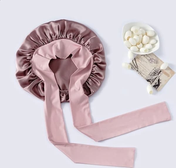 Nathue, Silke Sovehætte, Pink