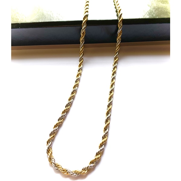 Halsband i rostfritt stål med 18k guldplätering.