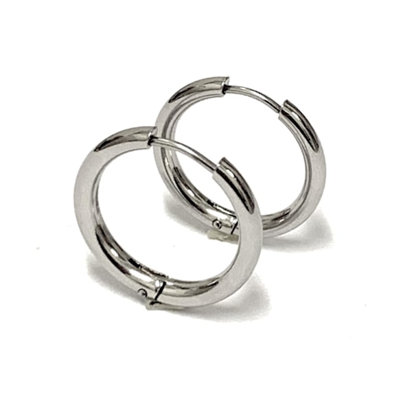 Ringar/creoler örhängen i Kirurgiskt Stål. Innerdiameter 8mm