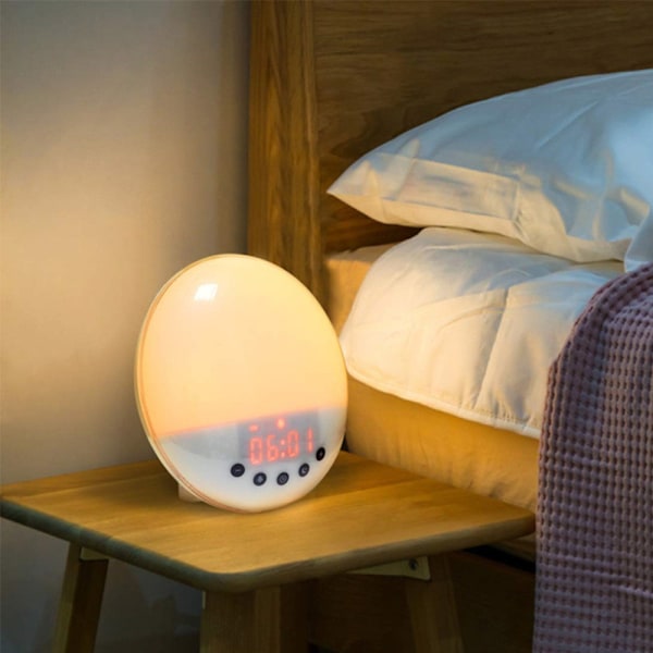 Wake Up Light Sunrise Alarm Clock, 7 färger nattlampa vid sängen med soluppgång/solnedgång simulering, dubbla larm, snooze-funktion, FM-radioklocka & 7