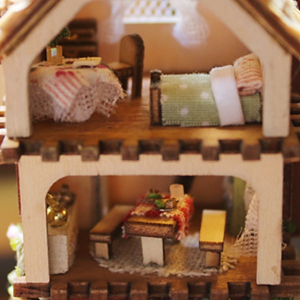 DIY Doll House Söt Dollhouse Miniatyr Handgjorda Doll House Kit