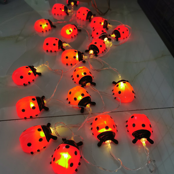 String Light, 19,6 fot lång nyckelpiga String Lights med 40 st lampor, Vattentät Light Bar Insektslampor för inomhus utomhusfestivalfest