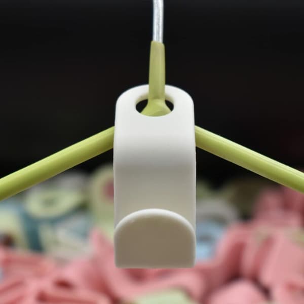 Space-saving Hanger Connector Hooks, Plastic Hanger Hooks for Clothes, Perfect for Saving Space in Your Wardrobe, 24 Pcs