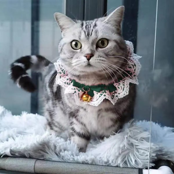 Kæledyrs-Halsklæde Kat Blonder Halsklæde Hund Spyt Håndklæde Med Klokke Sød Kat Halsklæde