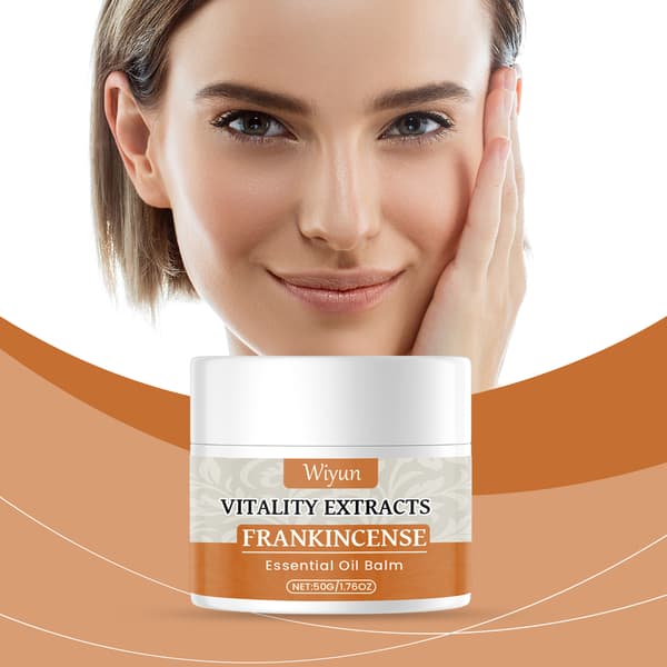 Vitality Essence Frankincense Balm Återfuktande, Utjämnande, Närande och Uppstramande Ansiktskräm