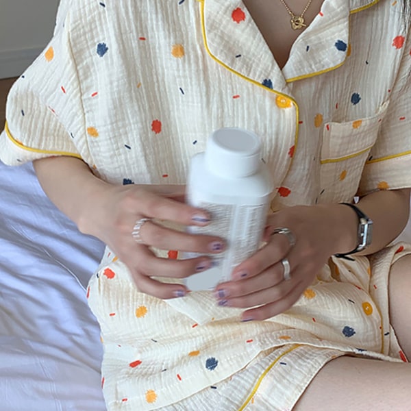 Kortärmade Pyjamas med Nedvikt Krage och Knappar, Lös Passform, Mjukt och Andningsbart, Damsovkläder Set för Sommar, Färgglada Prickar, XL