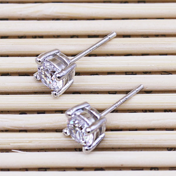Hvide Sølvbelagte Cubic Zirconia Simulerede Diamant Glimtende Runde Stud Øreringe 925 Sterling Sølv