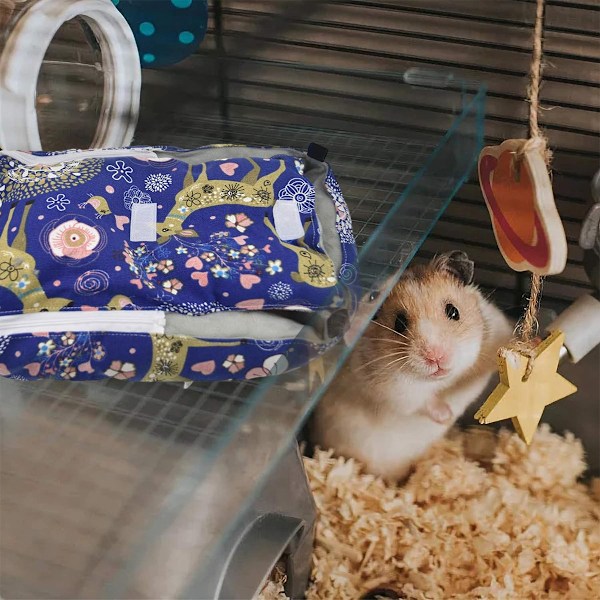 Talvi lämmin marsun, kanin, siilin, sokeriliitäjän, oravan ja hamsterin riippuva luolapeti, pehmeä pussi häkin tarvikkeeksi