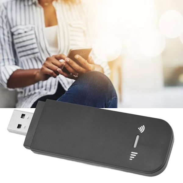 Mobil WiFi Hotspot 4G LTE 150Mbps USB Bärbar WiFi Router med SIM-kortplats för utomhusresor Svart
