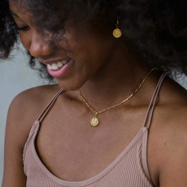 Guld Initial Halsband för Kvinnor Flickor, 14K Guldpläterad Fin Lager Papper Klipp Länk Halsband Personlig Mynt Initial Lager Guld