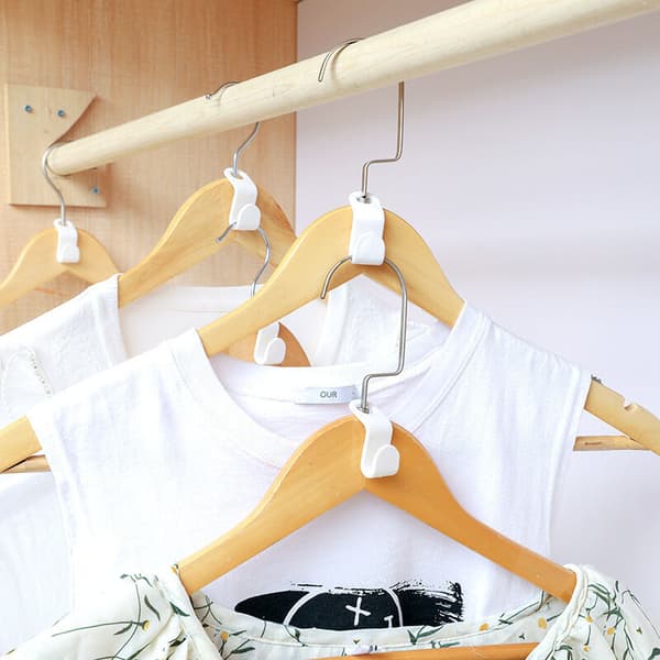 Space-saving Hanger Connector Hooks, Plastic Hanger Hooks for Clothes, Perfect for Saving Space in Your Wardrobe, 24 Pcs