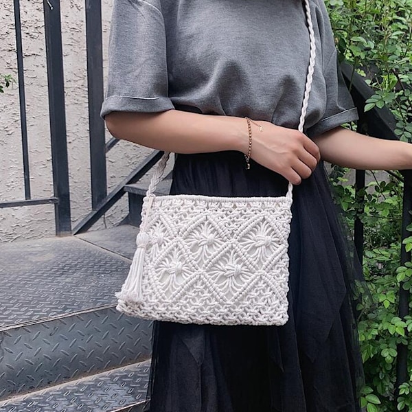Handvävd Crossbody Handväska för Kvinnor Sommar Strand Axelväska Bomullsvirkad Handgjord Plånbok Väska Tassel