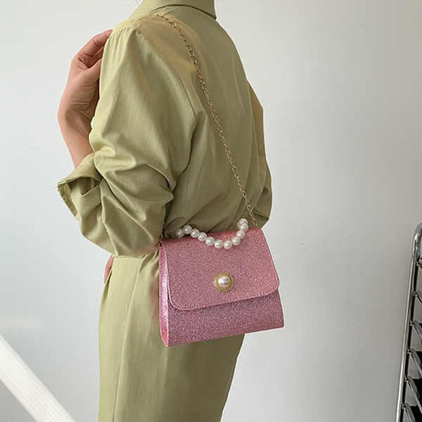 Lämplig för kvinnor dejting Pearl spänne mode liten väska handväska kedja axel crossbody väska.