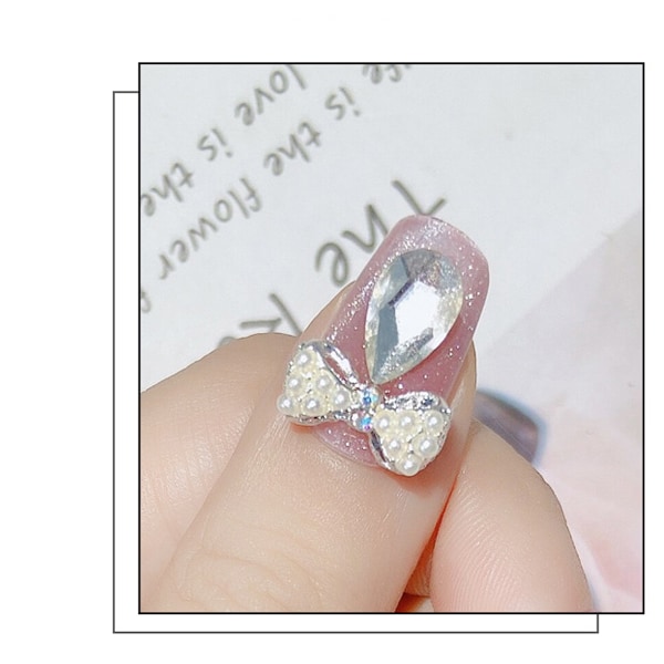 50 st Bowknot Nagel Legering Strass för Naglar Fluga Nagel Kristaller Naglar Juveler Strass Nagelkonst Stenar Set
