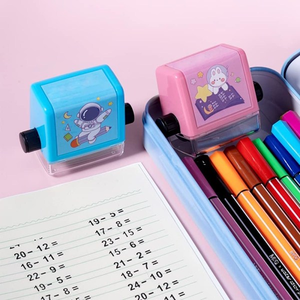 Oppbevaringsboks for matematiske stempeladdisjon + en flaske blekk