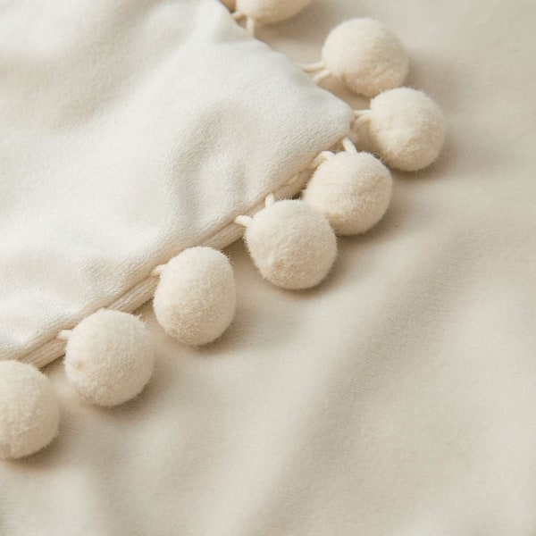 2-pack Sammetskuddfodral med Pompom Dekorativa Kuddfodral Solida Mjuka Kuddfodral med Pompoms Kvadratiska för Soffa Säng Sovrum Bil 18x18 tum