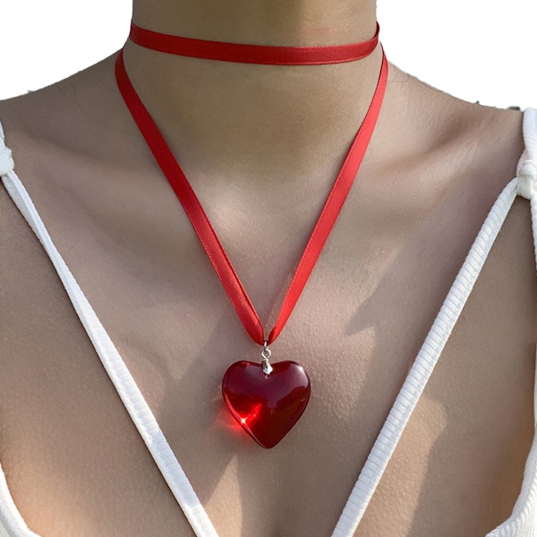 Kvinners Puffed Heart Choker Halskje for Kvinner Stort Glass Hjerte Hengesmykke Justerbar Båndkjede Y2K Trendy Smykker Gaver til Tenåringsjenter