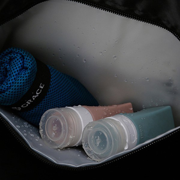 Reisebagasje, Justerbare og Avtakbare Skulderstropper, Design for Tørr og Vått Separasjon