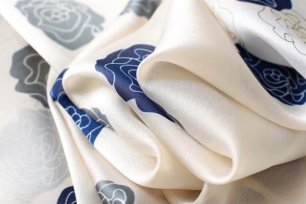 Modeaccessories 100% Silketørklæder Lang Let Solbeskyttelse Sjaler Wrap til Kvinder Hårtørklæder[TT]