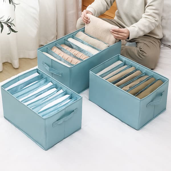 A jeans organizer organizes clothes in the closet and is foldable