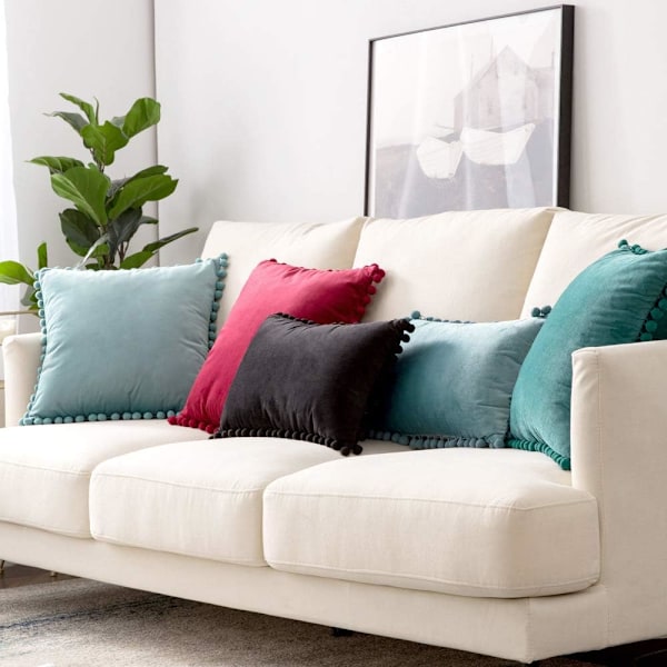 2-pack Sammetskuddfodral med Pompom Dekorativa Kuddfodral Solida Mjuka Kuddfodral med Pompoms Kvadratiska för Soffa Säng Sovrum Bil 18x18 tum